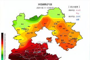 库尔图瓦现场观战NFL迈阿密海豚比赛，并获赠1号球衣